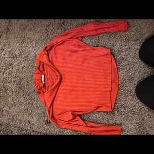 Wear down neck shirt